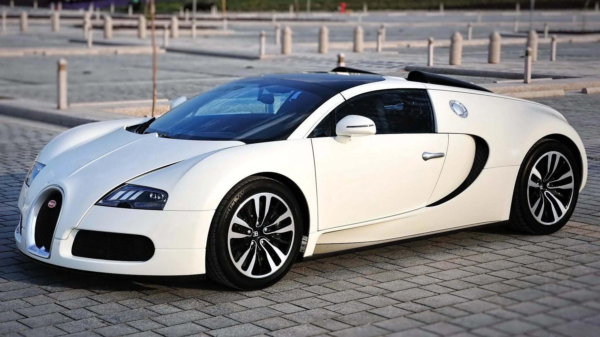 Bugatti Veyron 16.4 Grand Sport. Бугатти Вейрон 2008. Bugatti Veyron 16.4. Бугатти Вейрон 2010. Дорогой автомобиль в казани