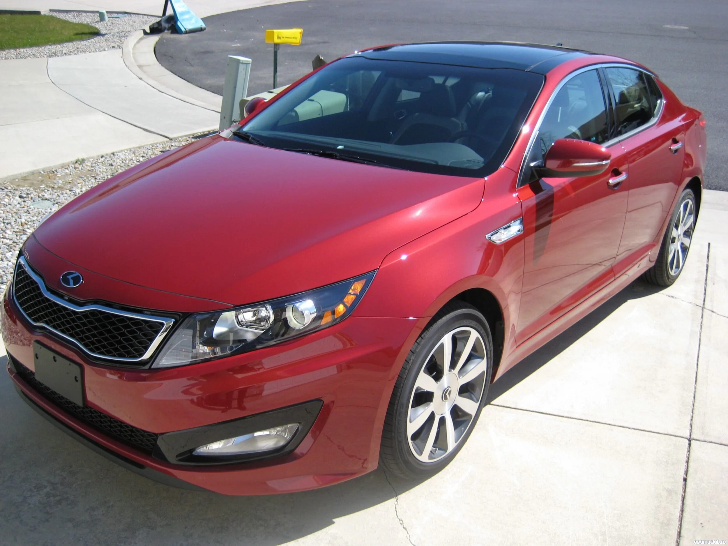 Киа Оптима к5. Kia Optima 2012 красная. Kia Optima красная. Kia Optima 2012. Киа к5 купить бу