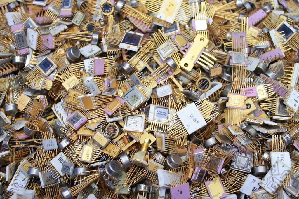 радиодетали на лом к1102. схематика скупка радиодеталей белгород. радиолом. платы отечественной электроники. радиодетали на лом 2т830г.