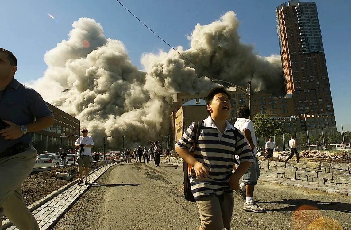11 сентября совершили сша. 2001 год нью-йорк башни близнецы. теракт 11 сентября 2001 года башни близнецы.
