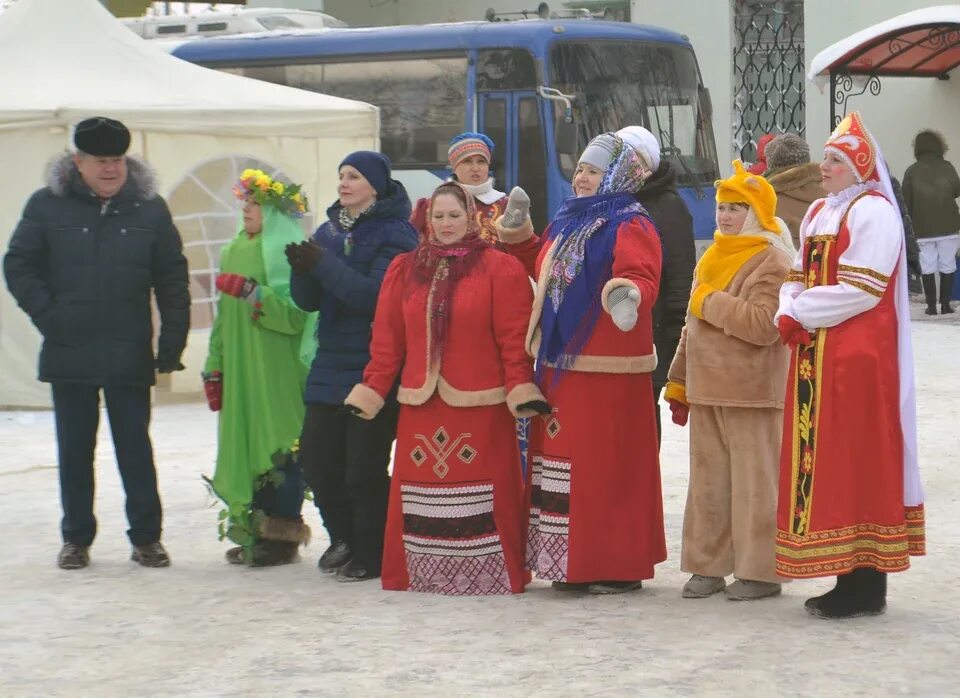 Масленица фотосессия. Масленица встреча весны. Сколько мастер классов провели на масленицу 2023. Масленица в ярославле 2022. Детям о масленице.