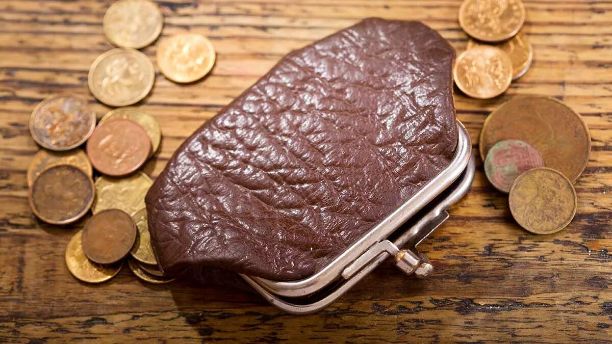 Куда девать старые кошельки приметы