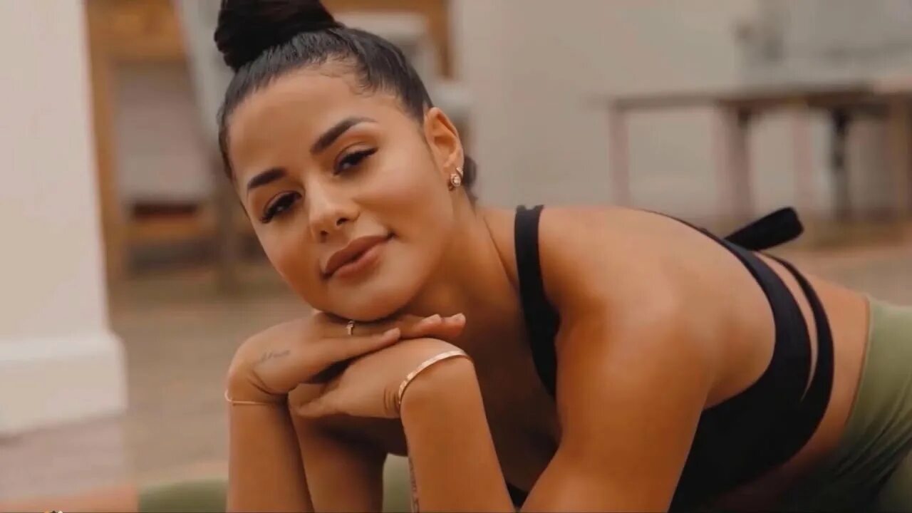 Катя elise henry. Elise henry. Katya elise henry. Katya elise henry. Katya henry.