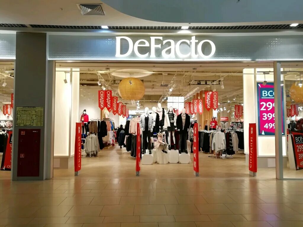 Defacto одежда москва. дефакто космопорт. турецкие магазины одежды. Defacto омск. де факто это.