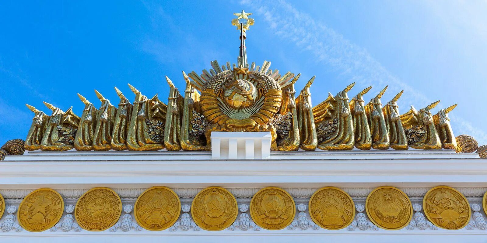 Центральный павильон вднх. Павильон 1 вднх. центральный павильон вднх гербы. щуко главный павильон вднх. центральный павильон вднх мозаика\.