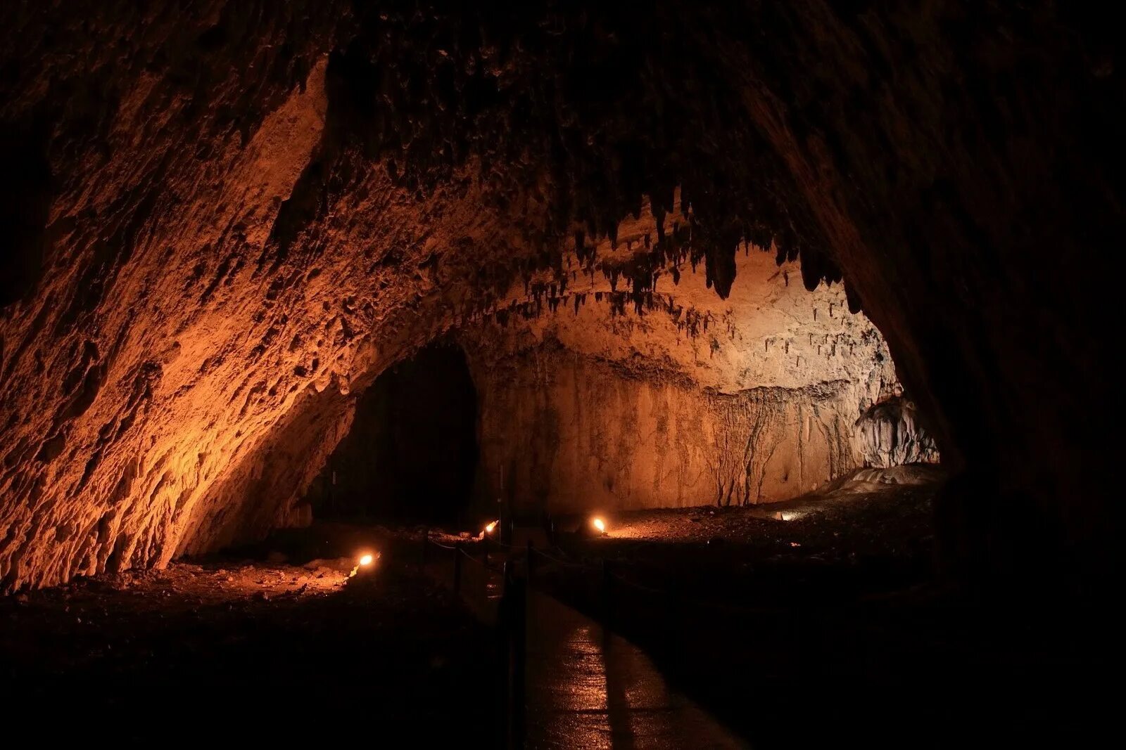 карстовые ямы. китай пещеры гуанси. пещеры пустоты. пещеры пустоты. пещера эмиль раковице фото.