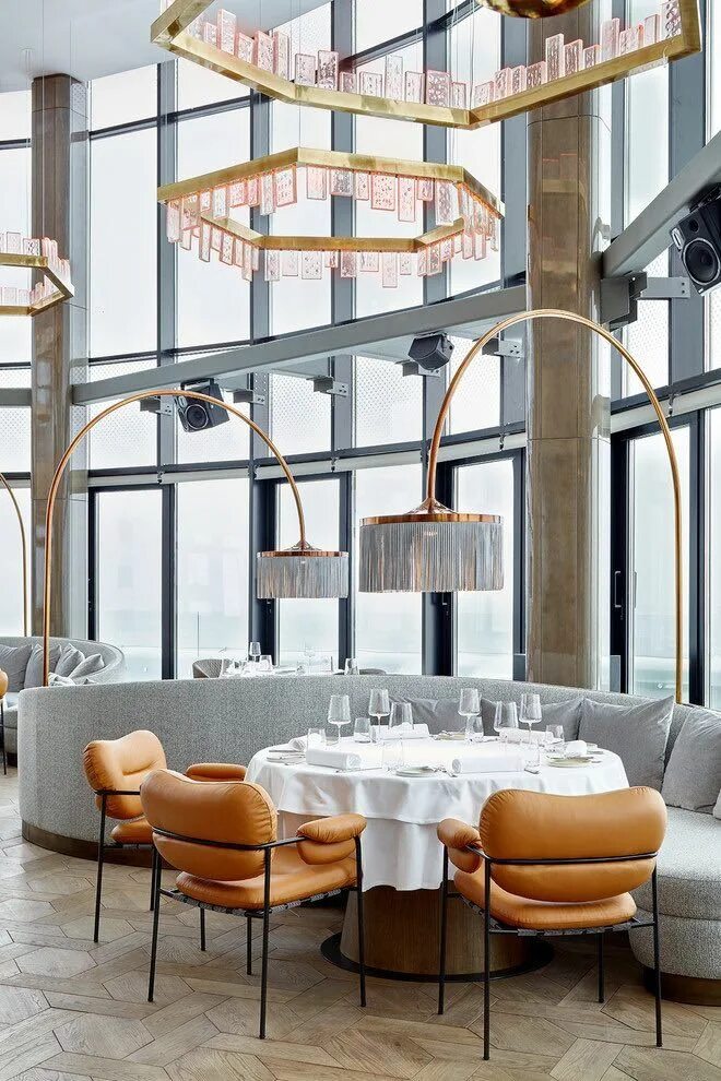 Ресторан сахалин москва. Смоленская 8 ресторан сахалин. Отель азимут ресторан сахалин. Ресторан сахалин веранда. Ресторан сахалин азимут смоленская.