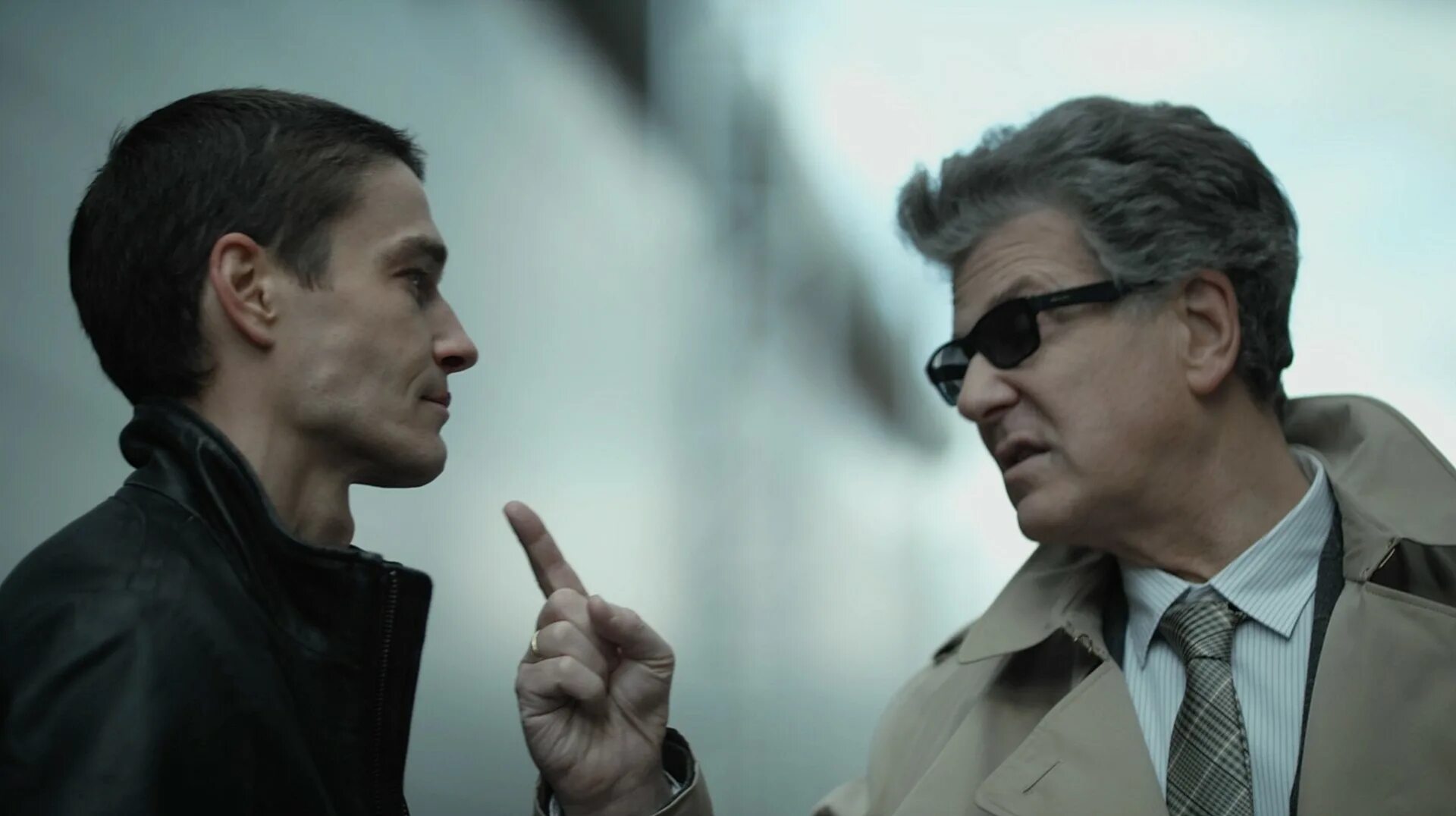 Триггер отец. Триггер отец. Триггер актер костолевский. Триггер отец. Триггер отец.