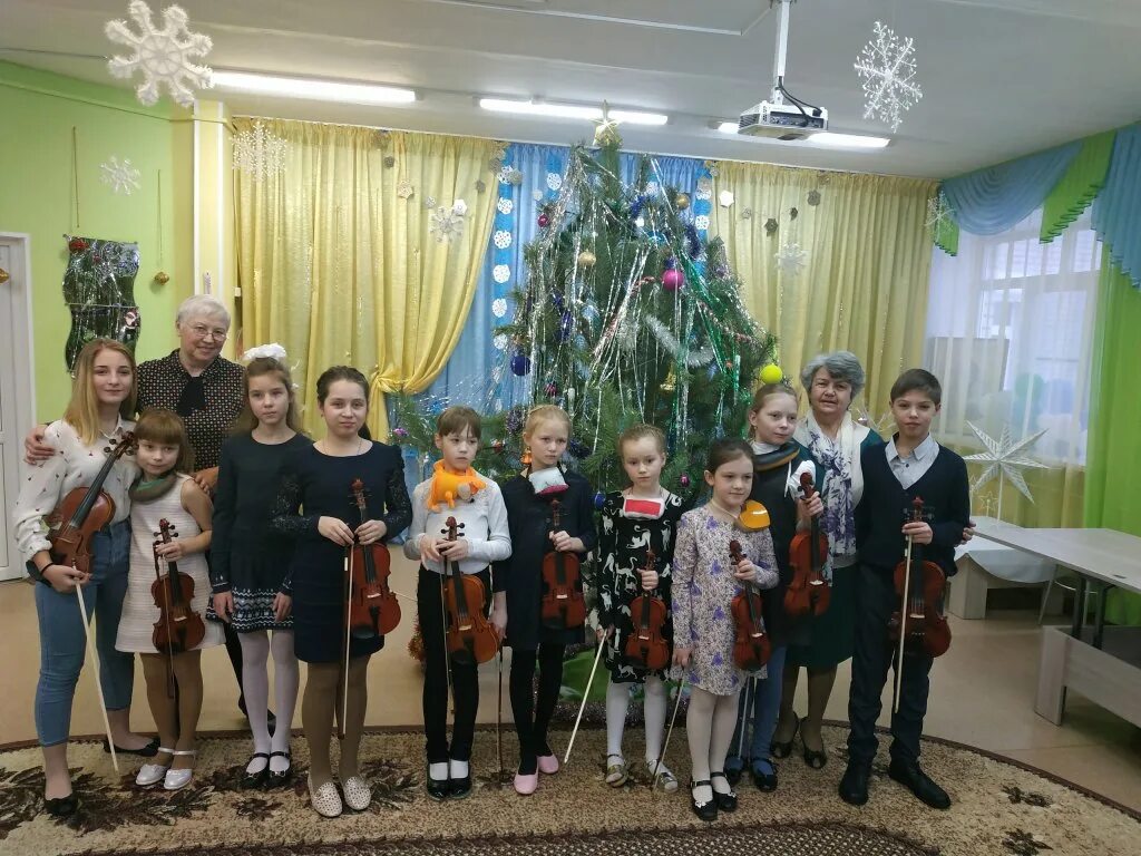 Красногорский детский дом сахалинская область. Красногорский детский. Красногорский детский. Детский дом в красногорске. Красногорский детский дом сахалинская область.