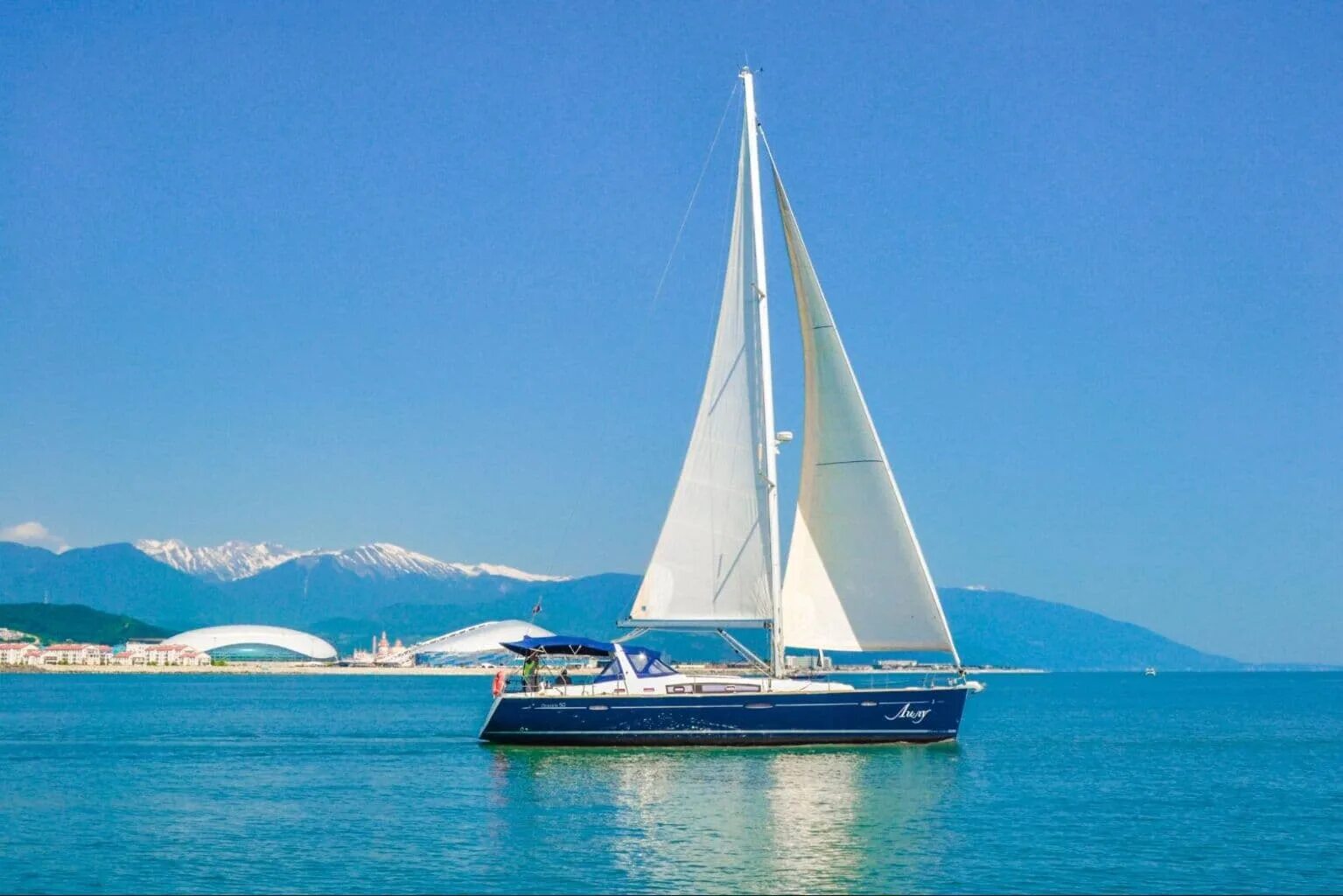 Парусная яхта Имеретинский порт. Яхта Beneteau 50. Яхта Beneteau oceanis 50. Парусная Калипсо яхта.