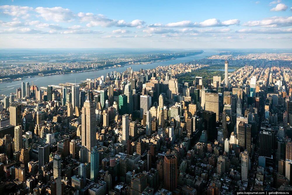York lot. Мидтаун Нью-Йорк. Мидтаун Манхэттен Нью Йорк. Нью-Йорк Манхэттен с высоты птичьего полета. Нью йоркер город в США.