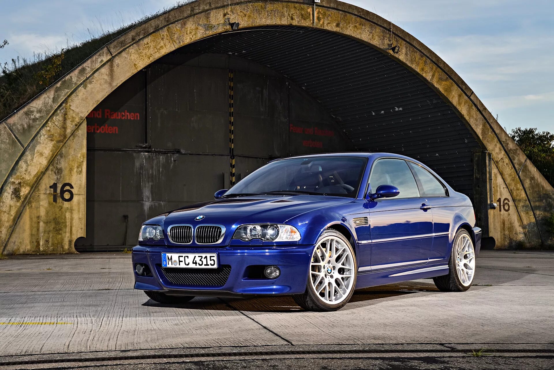 Е46 комплект. BMW m3 e46. BMW e46 Coupe m3. BMW m3 e46 2005. BMW m3 e46 Blue.