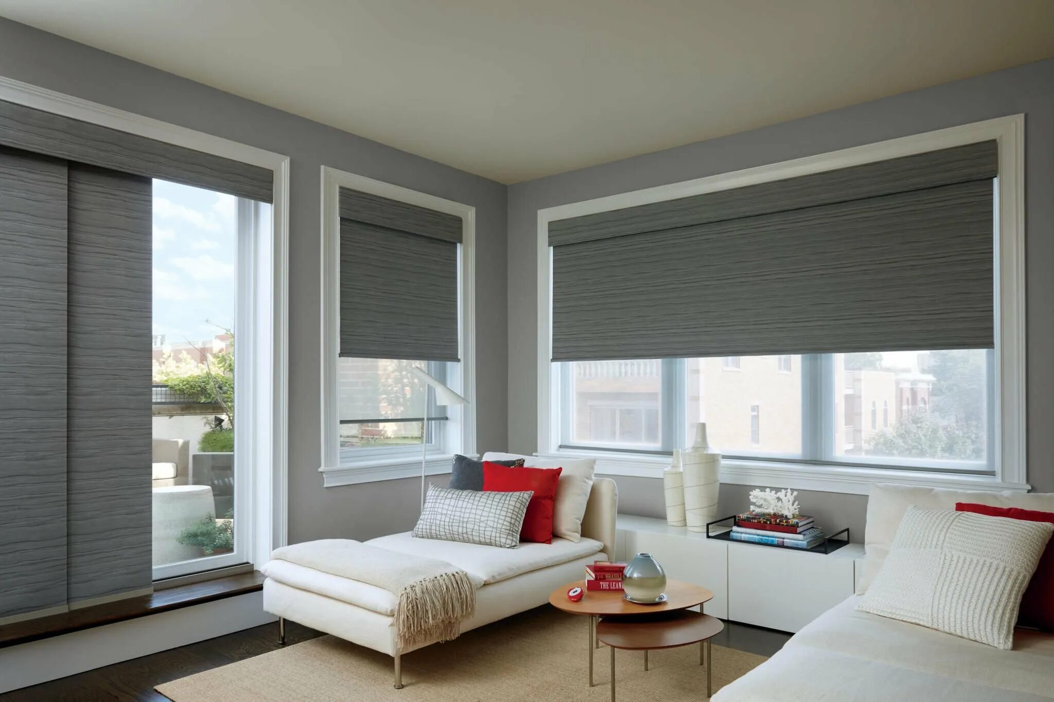 Какие ткани рулонных штор. Hunter Douglas рулонные шторы. Hunter Douglas жалюзи. Рулонные шторы Hunter Douglas RB 500. Римские шторы Эскар.