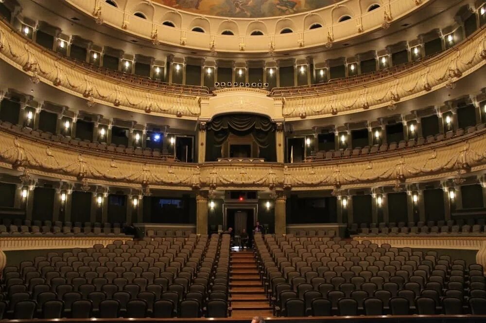 большой театр новая сцена амфитеатр. большой театр новая сцена зал. большая театр новая сцена. новая сцена габт. большой театр в москве новая сцена.