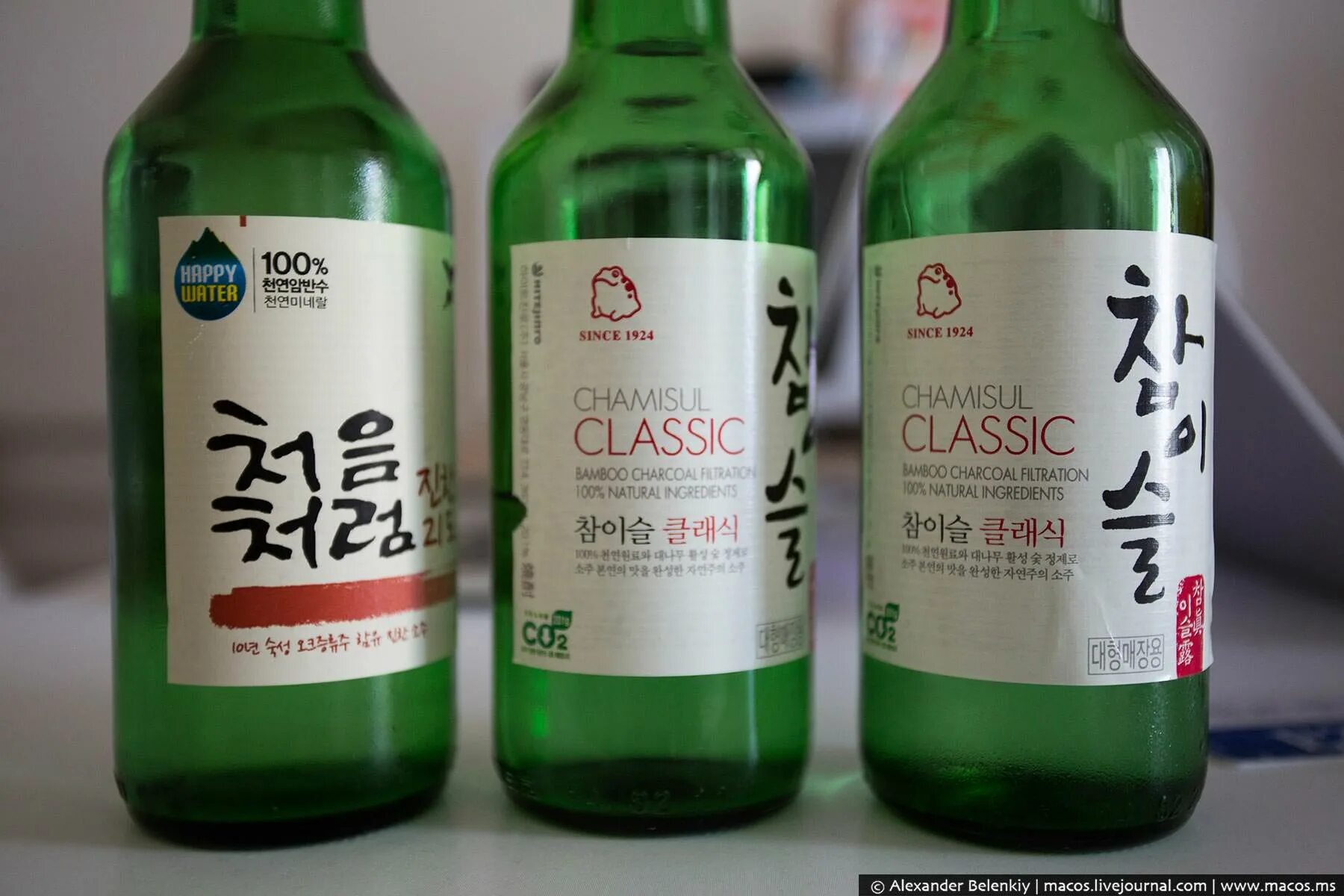 Jinro soju. Соджу градусов корейская. Соджи напиток корея. Соджи напиток корея. Соджу кндр.