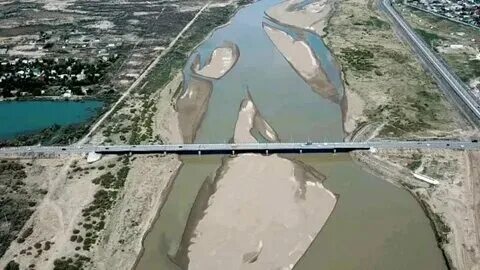 Идет ли вода с казахстана. Сарыагаш казахстан минералка. Идет ли вода с казахстана. Касмалинская минеральная вода. Казахская минералка.