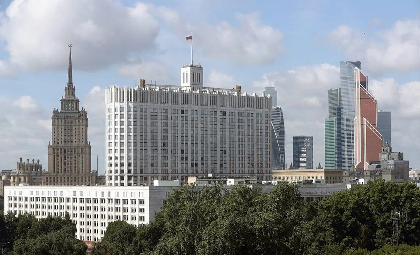 Правительство фото. Дом правительства Российской Федерации. Парламент Москва. Здание кабинета министров РФ. Здание государственной Думы здание правительства России.