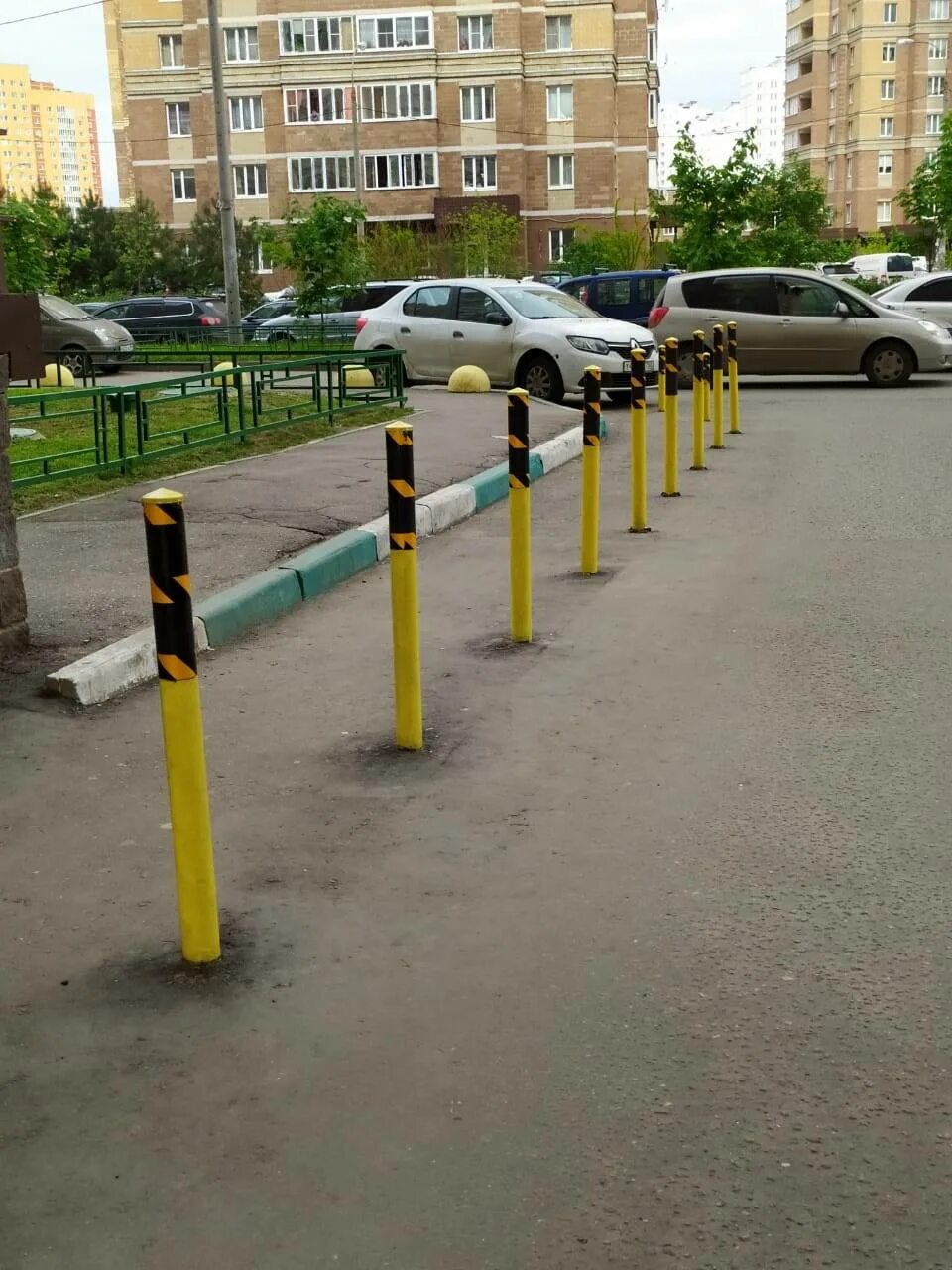 Оградить придомовую территорию