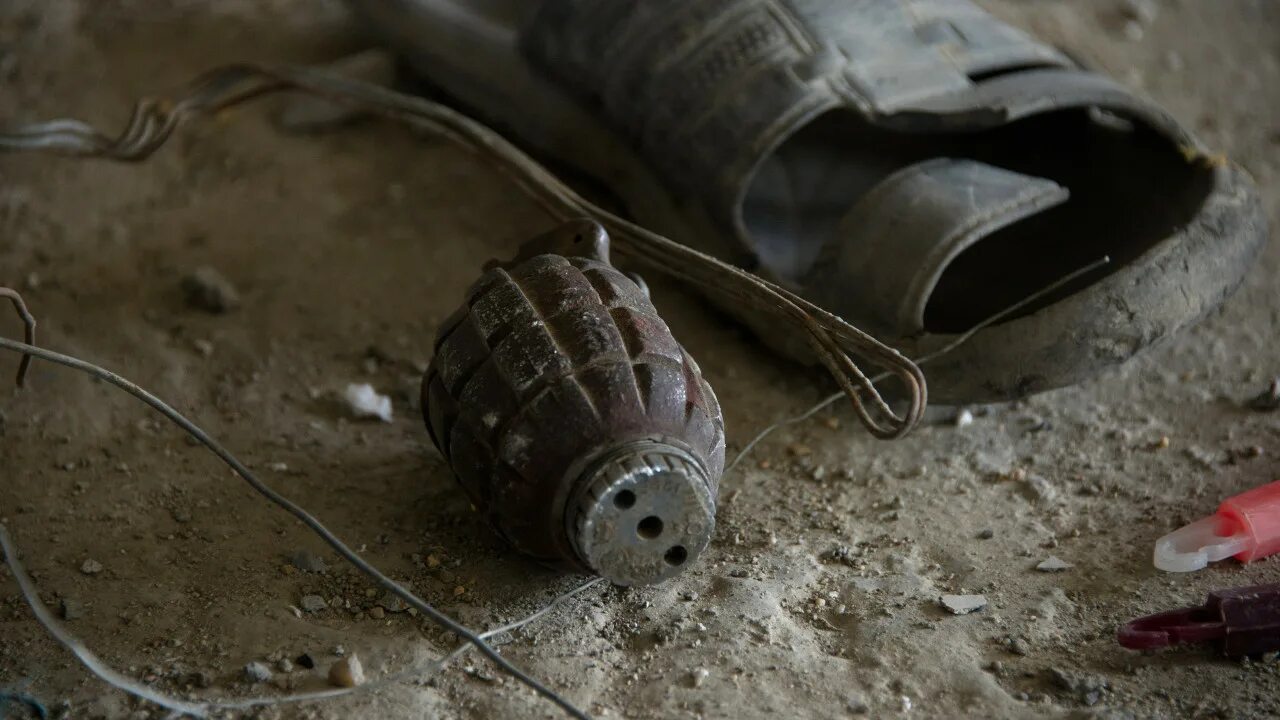 Разрывная граната. Ттх ручных гранат рго. Время взрывается граната. Ттх ф1 гранаты радиус поражения. Время взрывается граната.