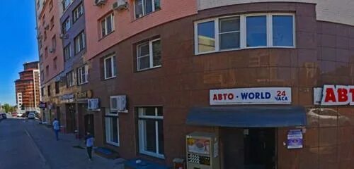 Продам трехкомнатную квартиру на улице Белгородского полка 50 в городе Белгороде