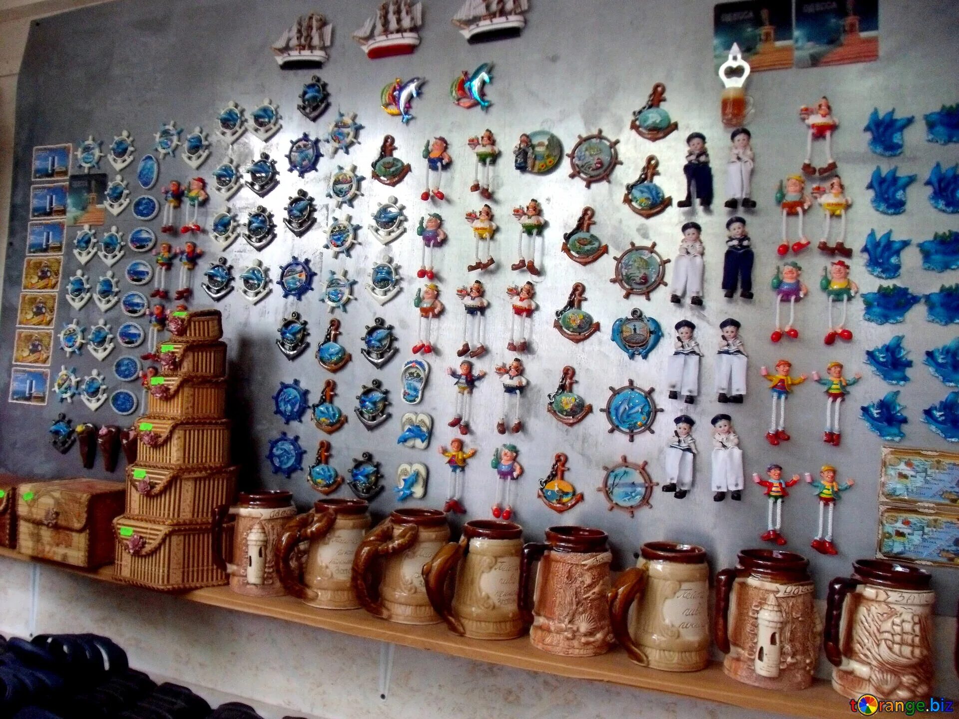 Магазин мир подарков. Сайт сувениры оптом. Сайт сувениры оптом. Уральские сувениры. Расширить ассортимент статуэток.