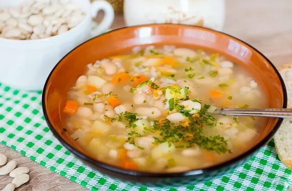 Рецепт постного супа из фасоли