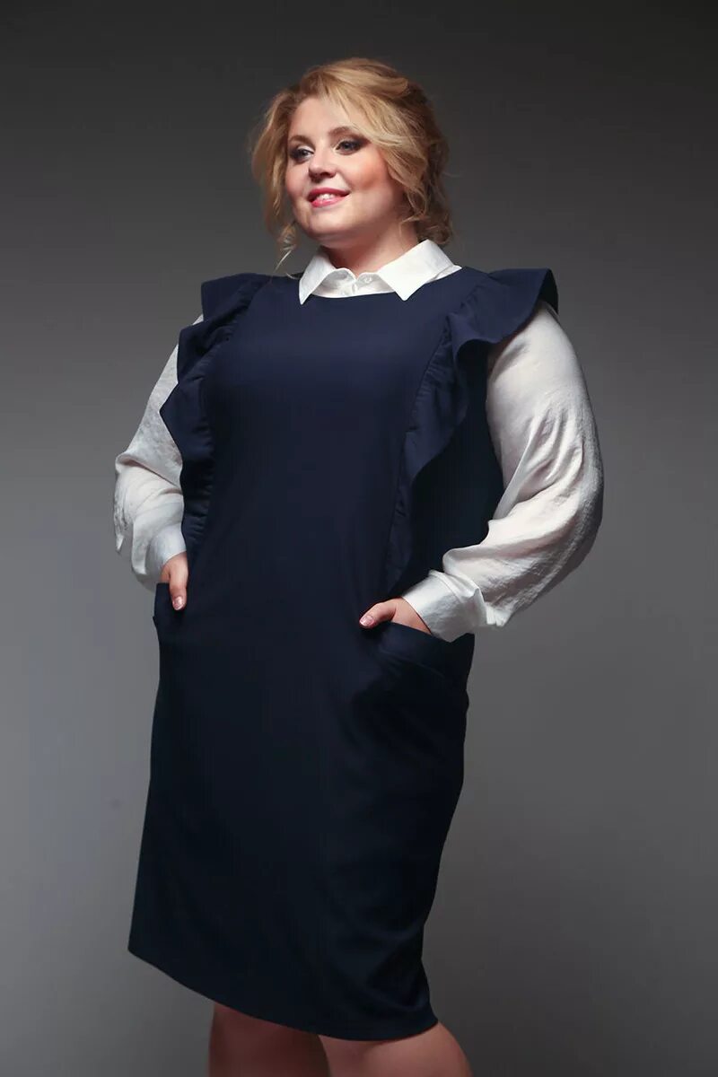 Сарафан женский для полных. Сарафан для полных женщин. Модели сарафанов для полных. Офисный сарафан для полных. Сарафан для полных женщин.