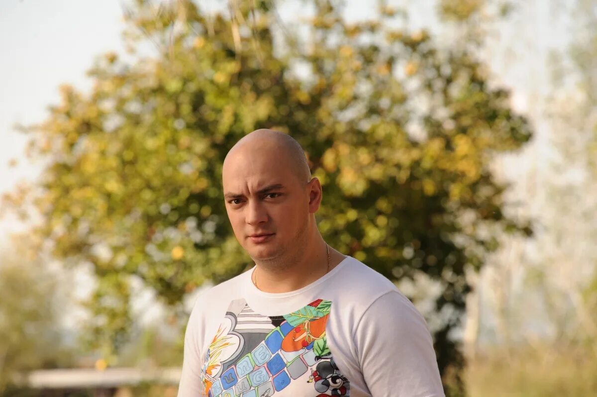 юсупов комик. роман юнусов сестры зайцевы. юсупов комик. сауле юсупова стенд ап. сауле юсупова стендап.