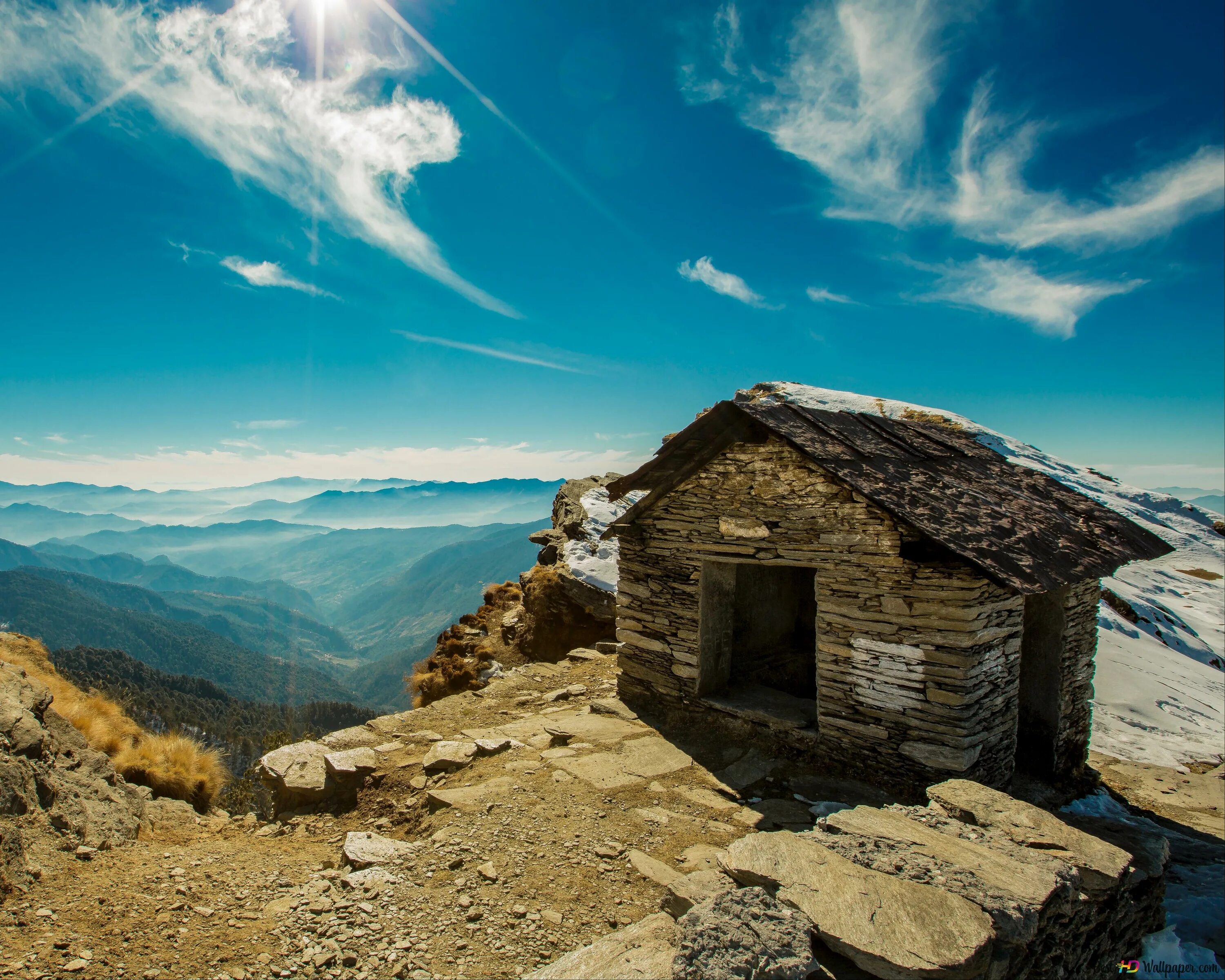 Горная сакля. Каменная сакля кабардино балкарии. Сакля на кавказе. Домик в гималаях. Горное жилище.