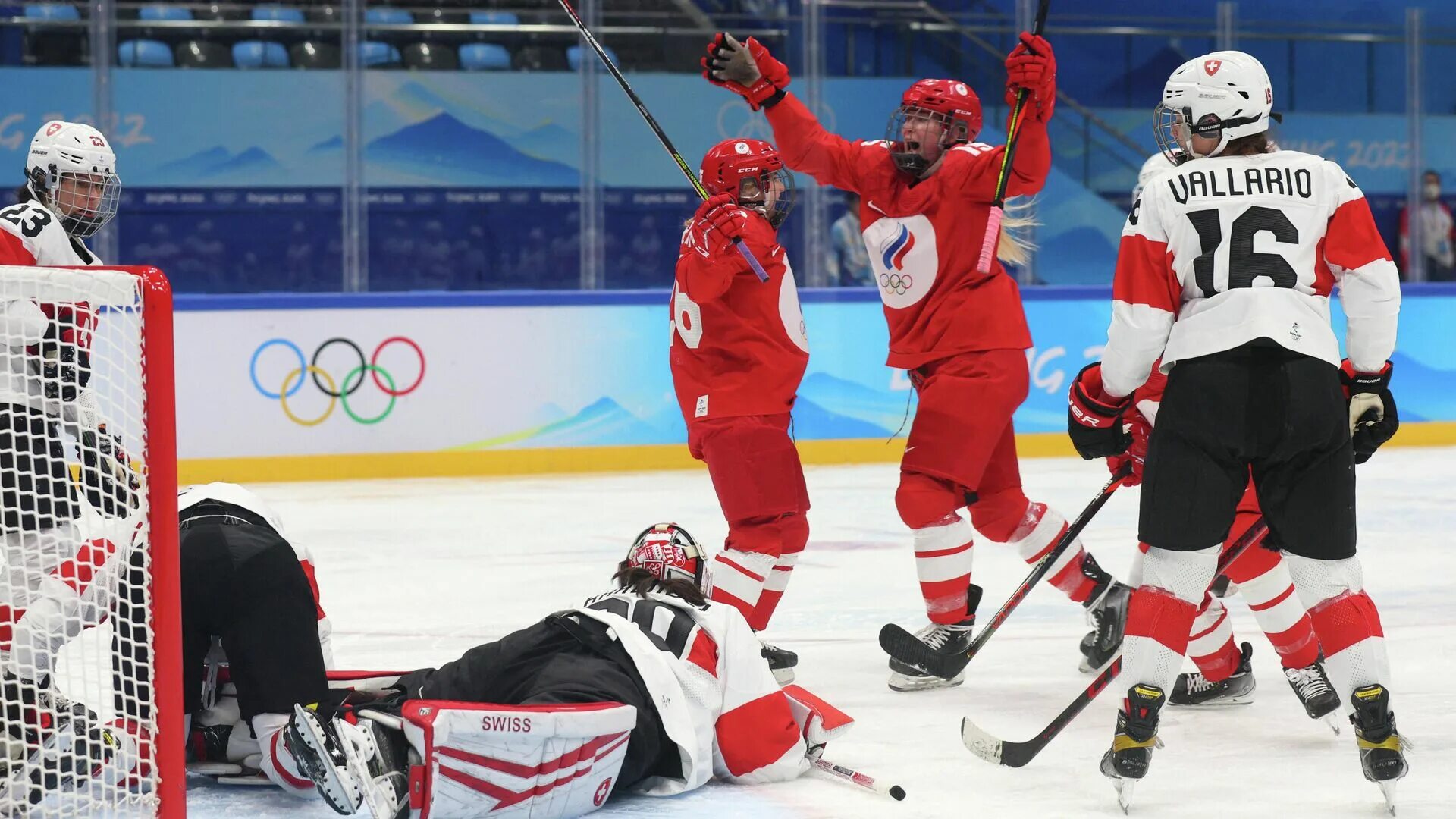 Ok матч. Женская сборная Канады по хоккею на ОИ 2022. Российская женская сборная по хоккею.