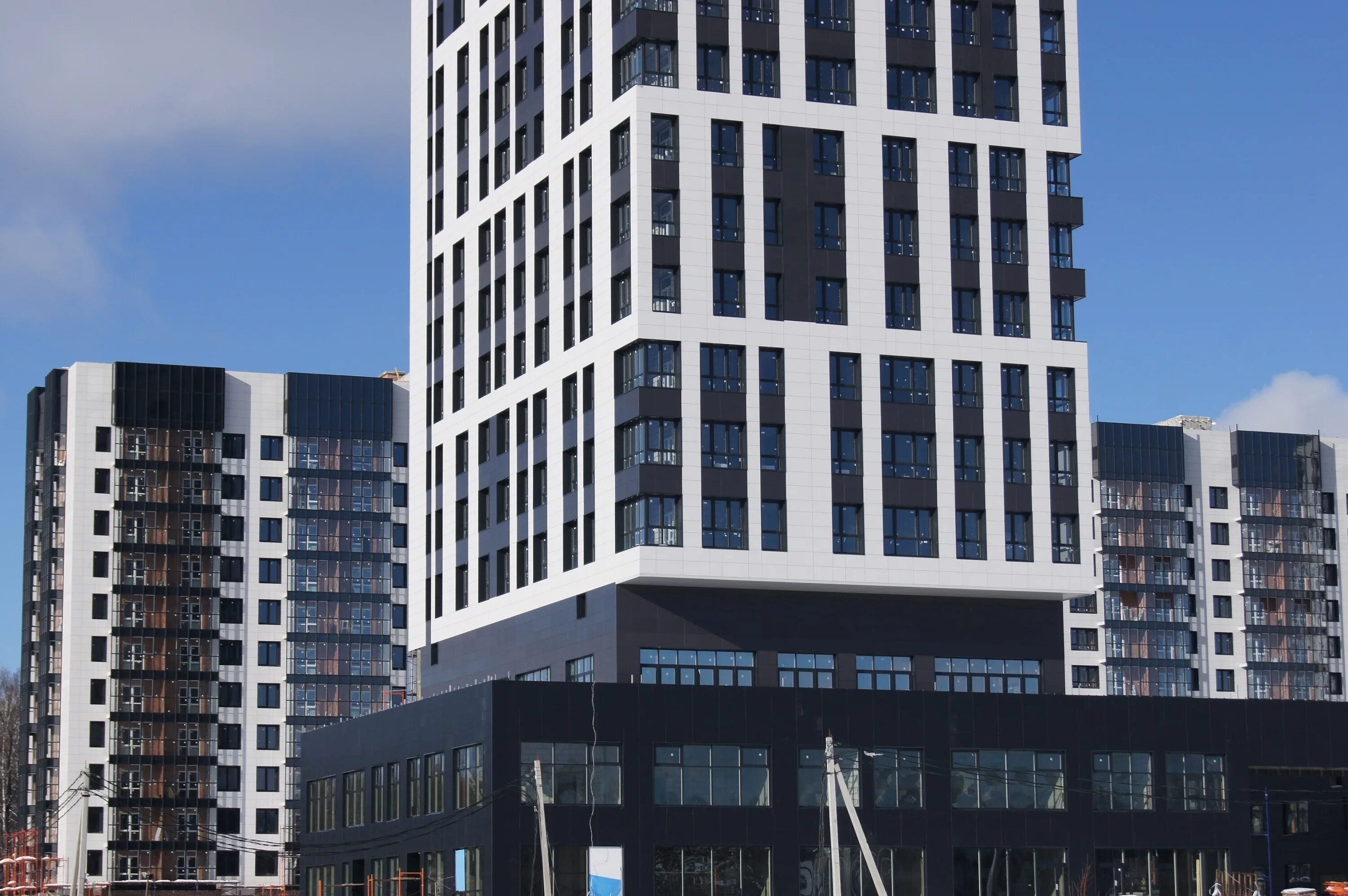 жк циолковский обнинск ночью. жилой комплекс циолковский обнинск. жк циолковский обнинск. жк циолковский обнинск ночью. ленина 137 циолковский обнинск.