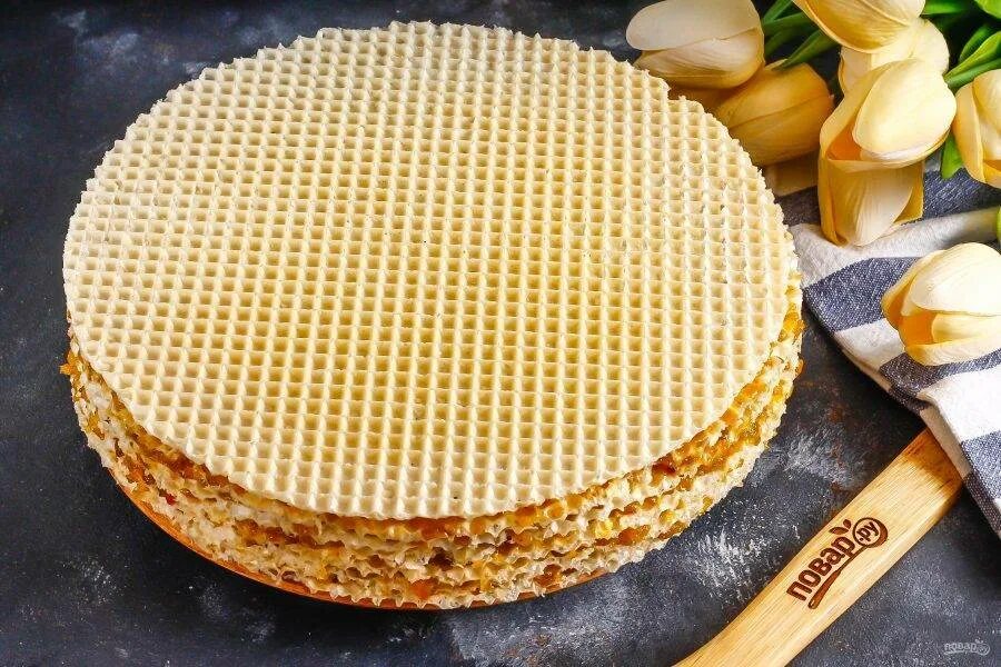 Вафельные коржи со сгущенкой. Вафельные коржи. вафельный торт. торт из вафель. вафельный торт из готовых коржей.