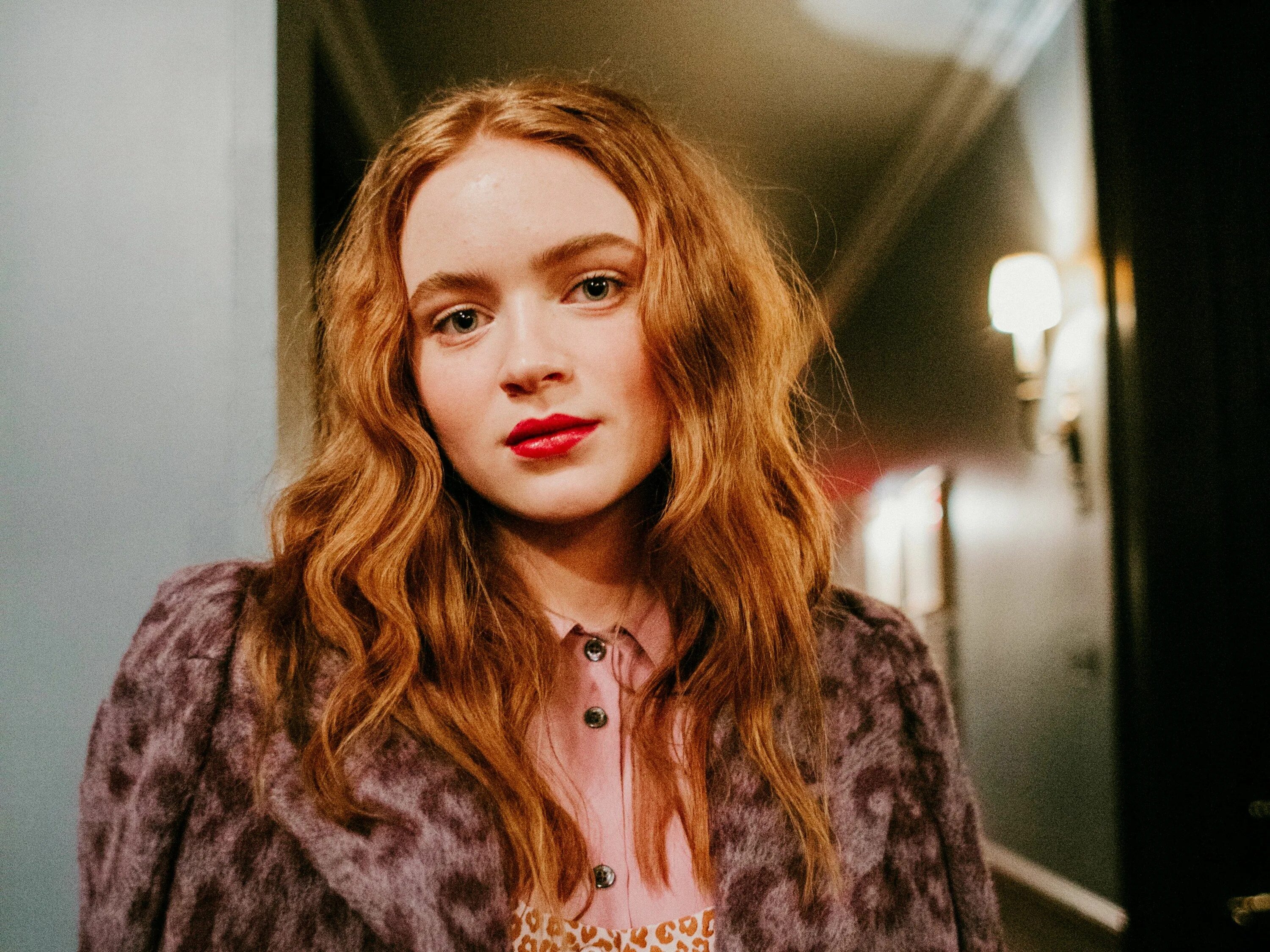 Макс очень странные дела. Макс мэйфилд. Очень странные дела рыжая. Сэди синк макс мэйфилд. Максин мэйфилд.