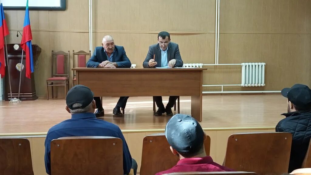 Андрей мартиросович чалтырь. Докузпаринский район село усухчай больница. Собрание депутатов сельского поселения. Сессия депутатов сельского поселения. Дорошенко сергей васильевич.