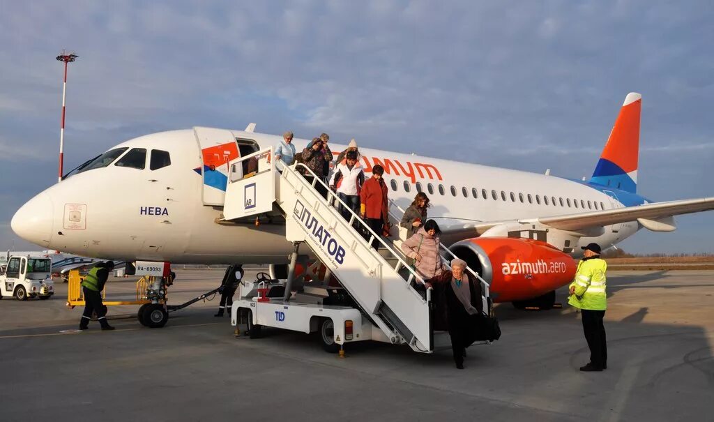 Ssj азимут. Суперджет 100 азимут. sukhoi superjet 100 azimuth.