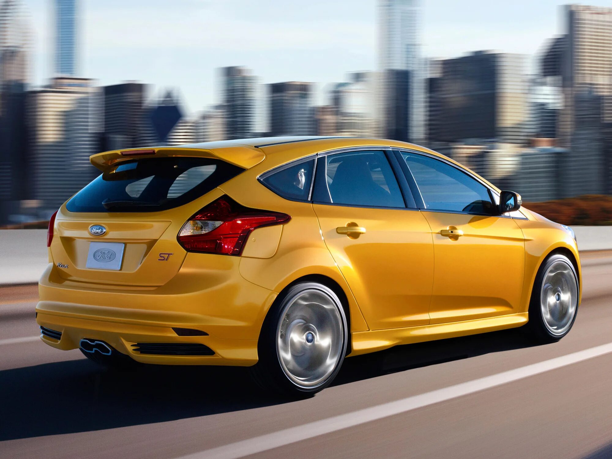 Форд фокус хэтчбек 2013. Ford Focus 3 хэтчбек St. Ford Focus St 2013. Форд фокус 3 2013. Ford Focus 2013 хэтчбек.