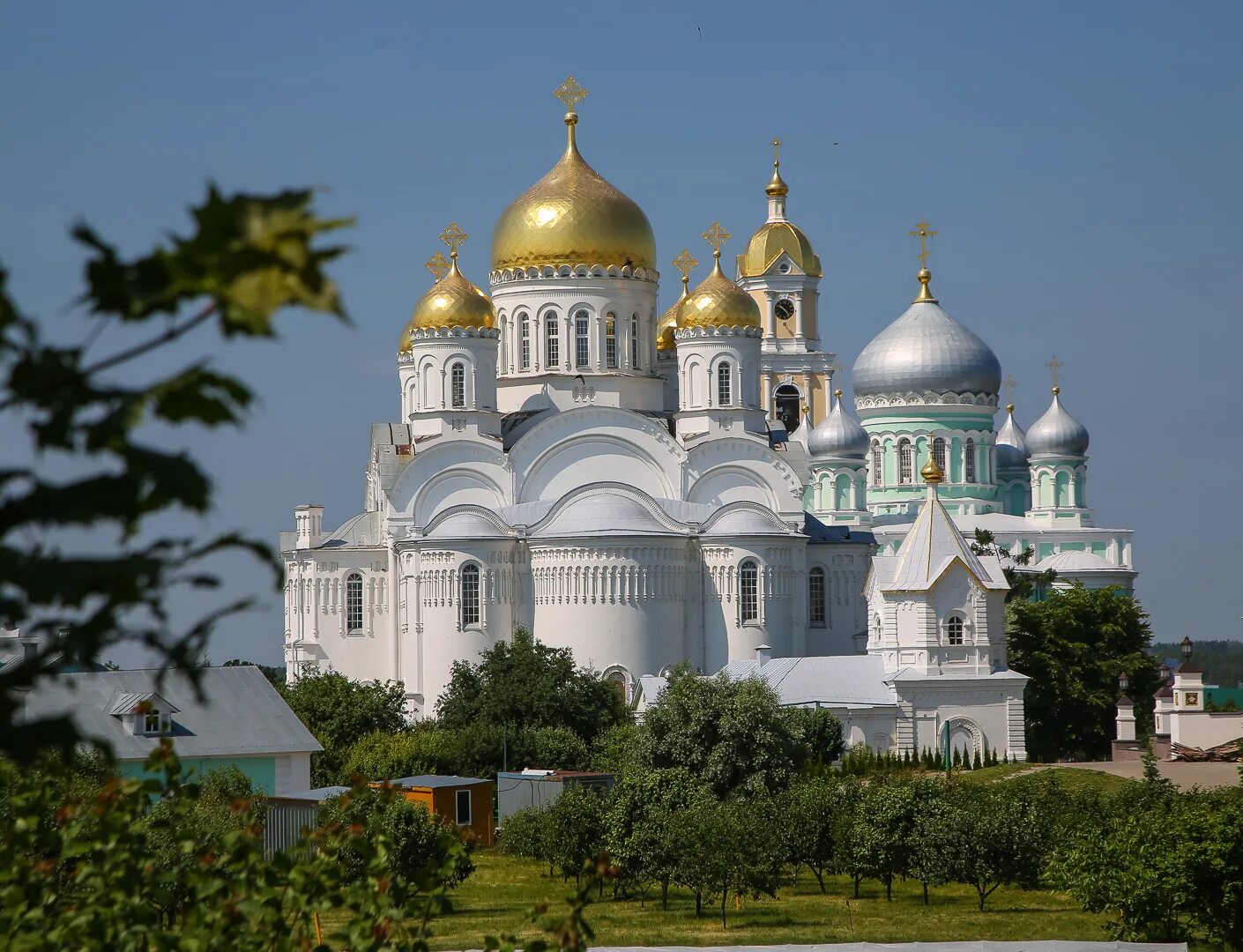 соборы дивеевского монастыря. дивеевский монастырь преображенский собор. дивеевский монастырь преображенский собор. соборы дивеевского монастыря. соборы дивеевского монастыря.