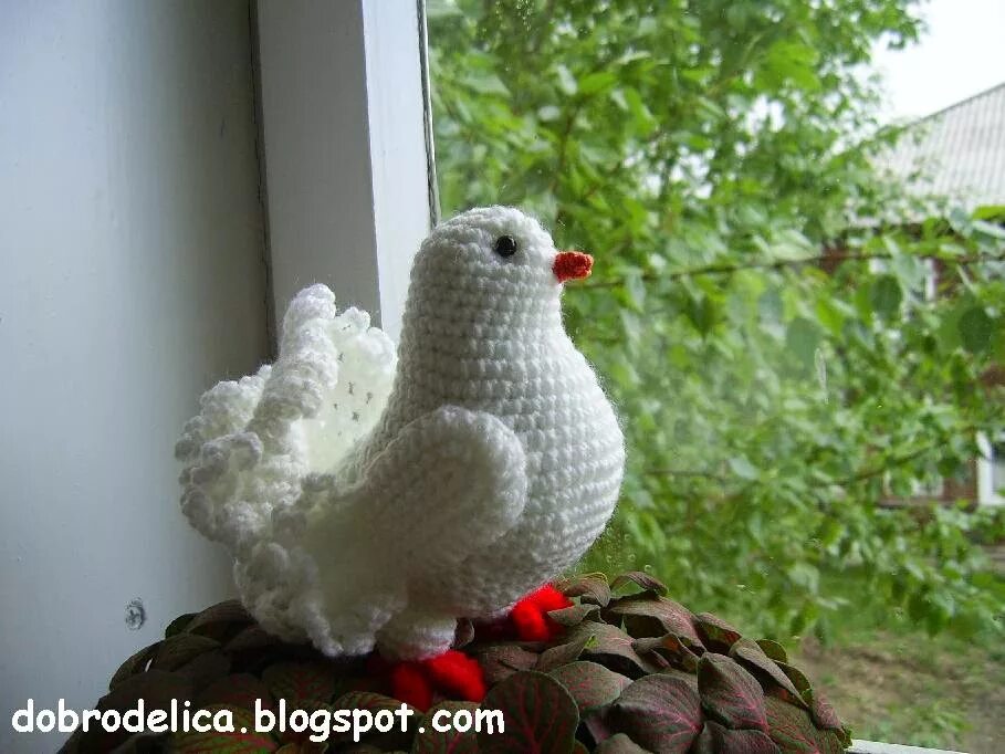 голуби связанные крючком. голубь крючком. вязание крючком голубя. голубь крючком. голубей вязания.