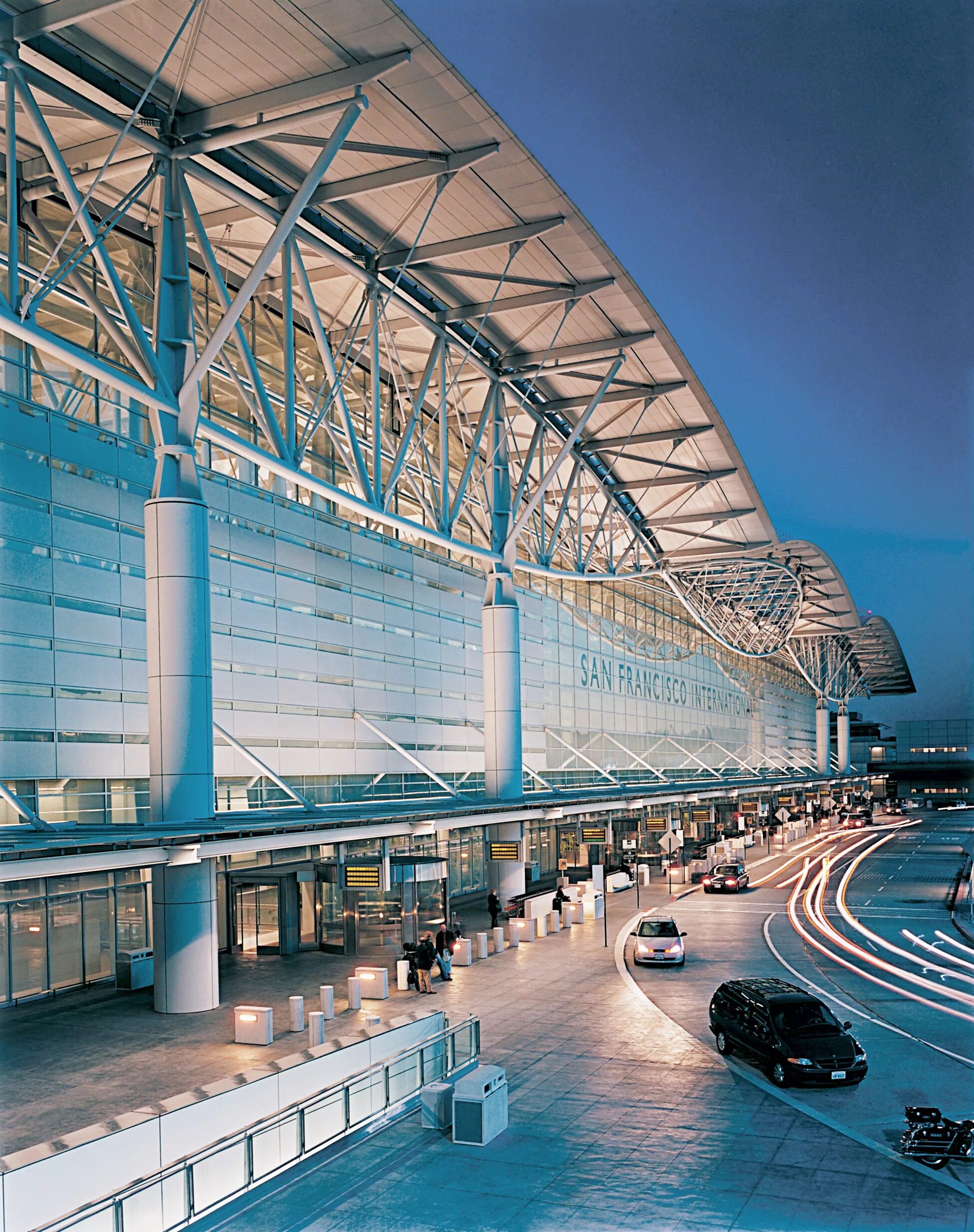 Аэропорт Сан Франциско. Аэровокзал архитектура. Лонгтхань аэропорт архитектура. Харбинский Международный аэропорт «Тайпин» – терминал 3. Terminal building