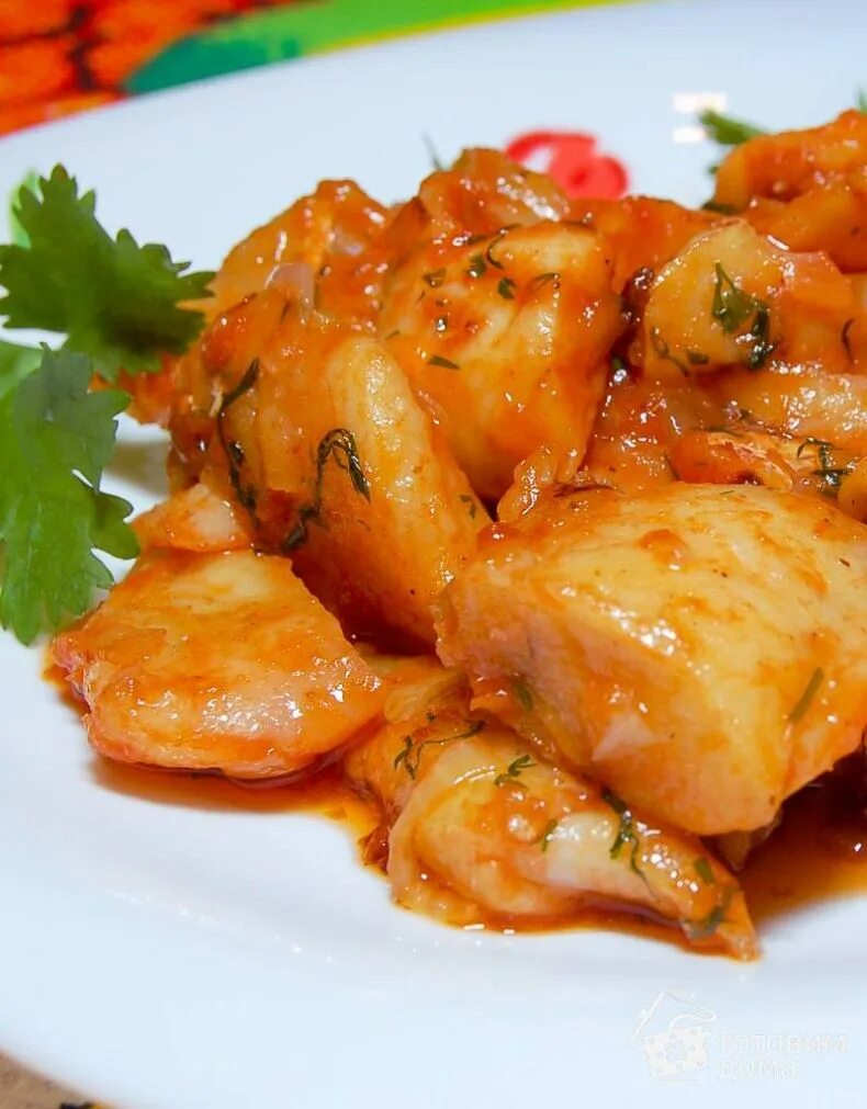 Филе лук морковь рецепт. Минтай с морковкой и луком в духовке. Рыба под луковой шубой в духовке. Филе лук морковь рецепт. Филе лук морковь рецепт.