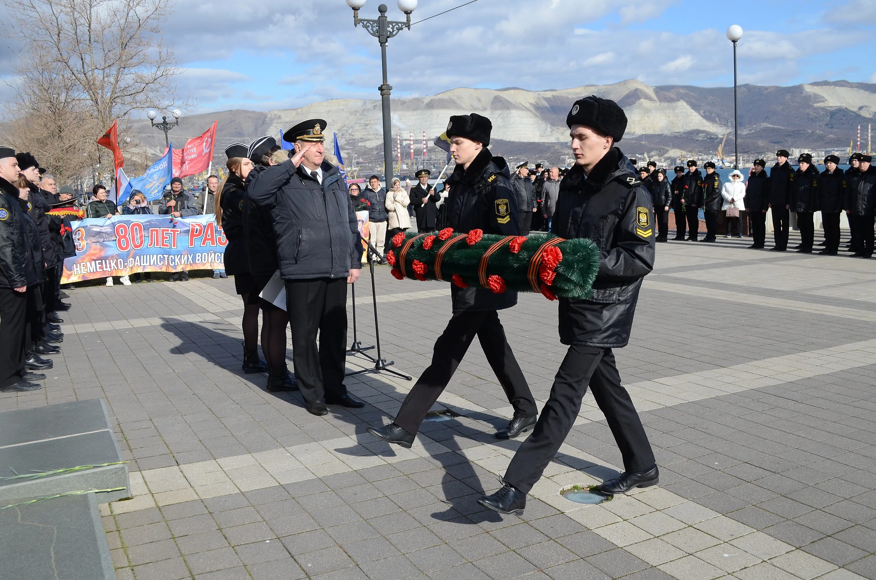 Мой новороссийск рф регистрация. Бескозырка Новороссийск 2024. Бескозырка Новороссийск. Акция Бескозырка в Новороссийске. Новороссийский десант.