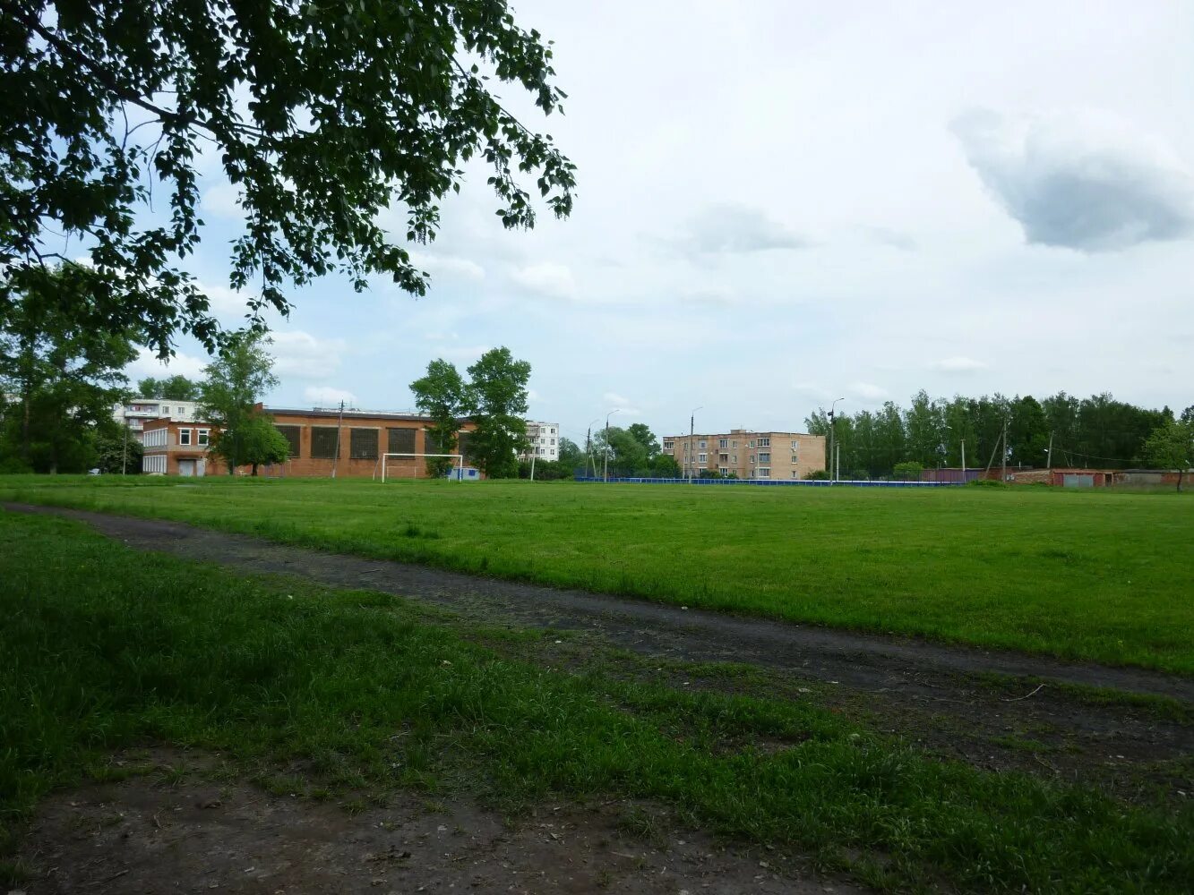Любучаны новая школа. Поселок любучаны чеховский. Поселок любучаны чеховский. Поселок любучаны чеховский район московская. Поселок любучаны чеховский район.