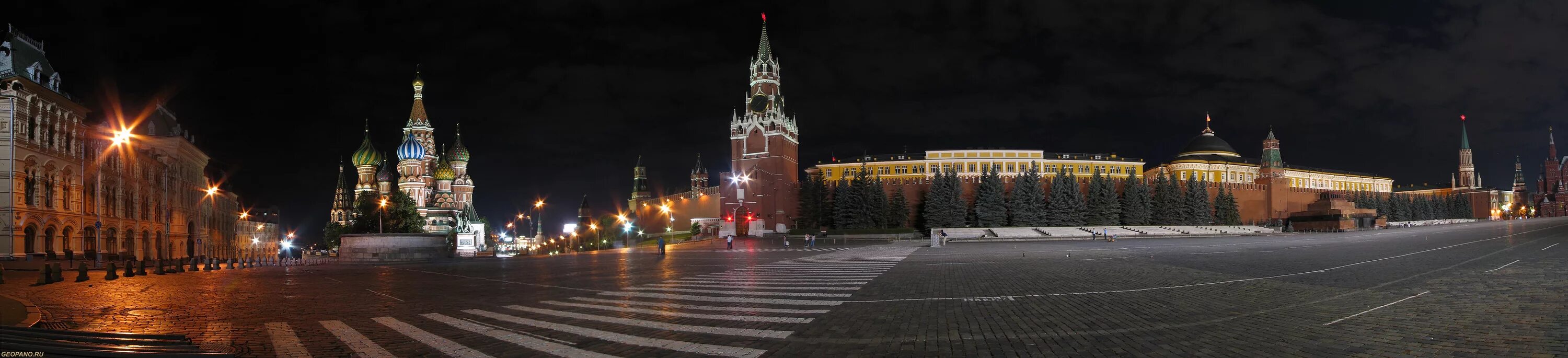 Скинь москва. Панорама красной площади в Москве. Панорама кремлевской площади. Панорамный снимок Кремля в Москве. Красная площадь Кремль панорама.