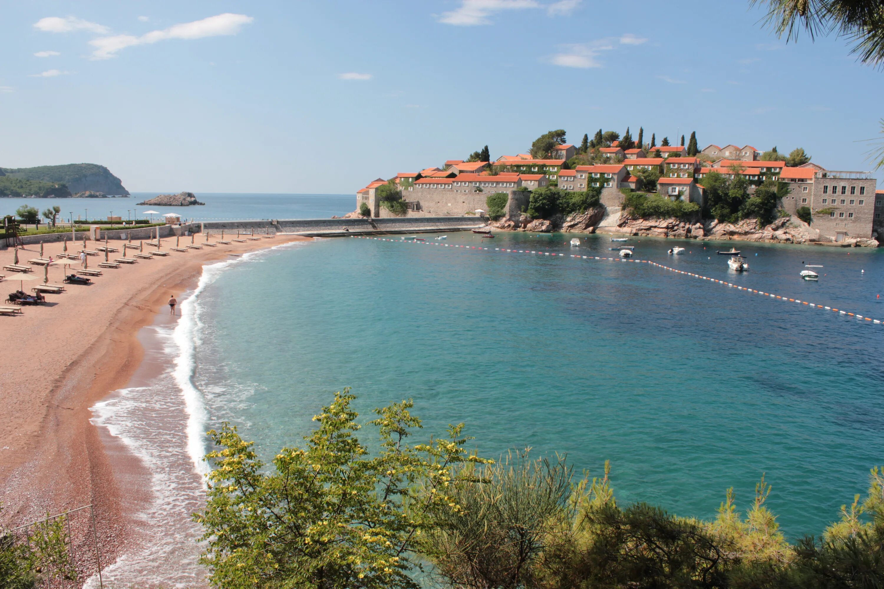 Будва черногория. Монтенегро будва черногория. Sveti stefan черногория. Монтенегро черногория. Пляж могрен черногория.