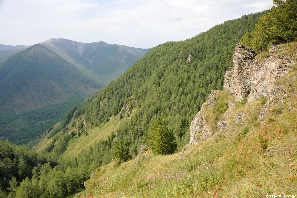 Гора карагош в хакасии. Карагош западные саяны. Озеро позарым. Вершина карагош хакасия. Гора карагош на карте хакасии.