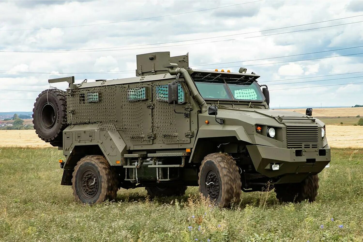 Автомобили семейства тайфун. Камаз-53949 тайфун-к. Камаз-63968 «тайфун-к». Автомобили семейства тайфун. Камаз броневик тайфун.