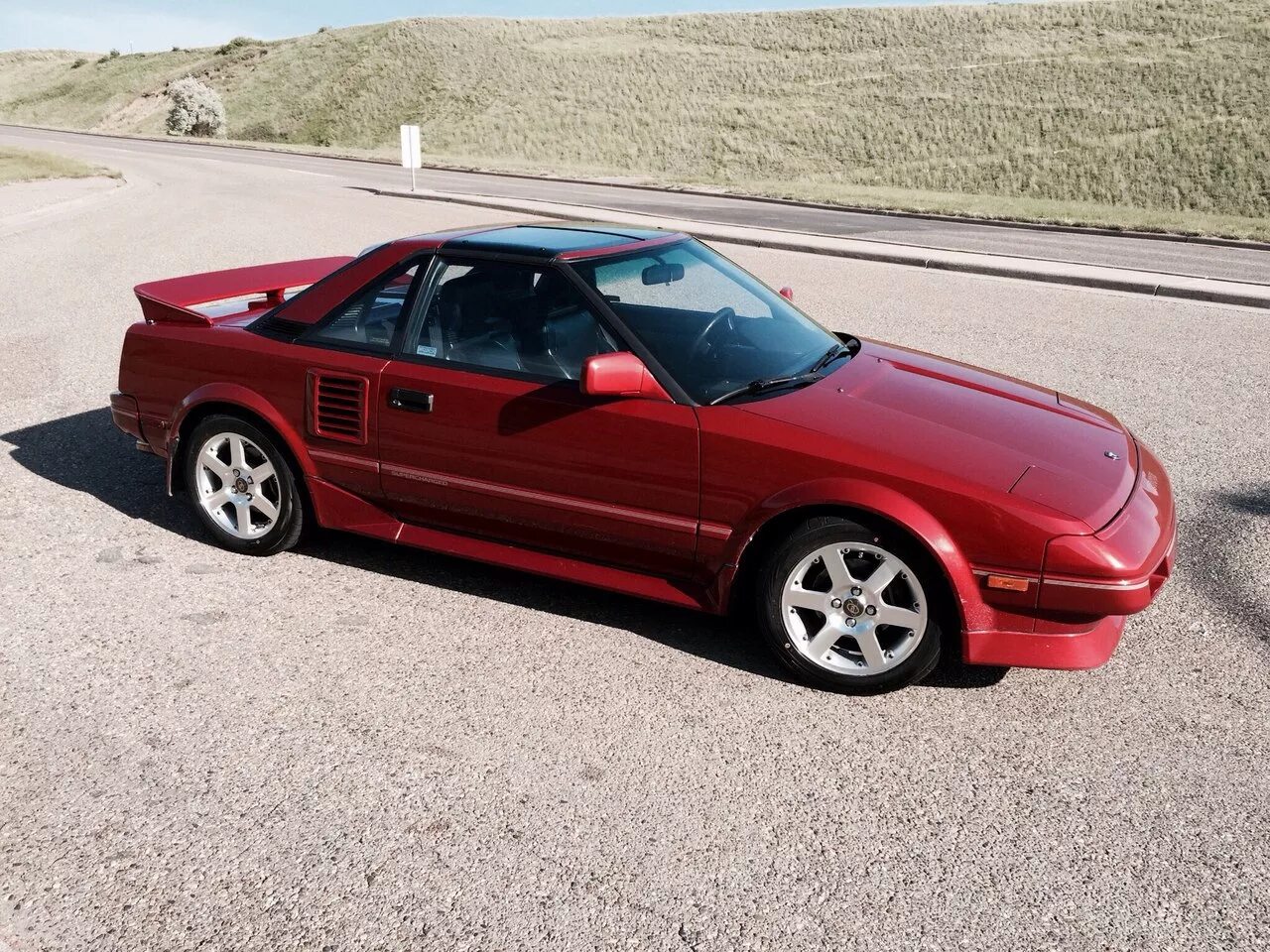 Тойота мр2 купить в россии цена. Toyota mr2 w10. Toyota mr2 2000. Toyota mr2 1988. Toyota mr2 Supercharged.