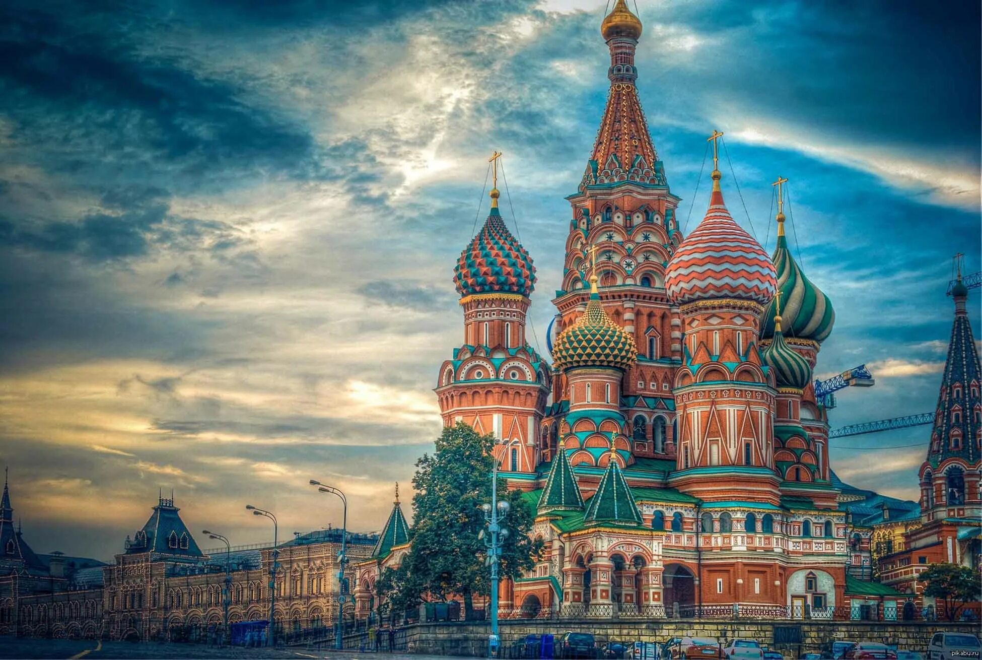 Москва и другие больше всего. Храм василия блаженного москва. храм василия блаженного в москве 1555-1560.