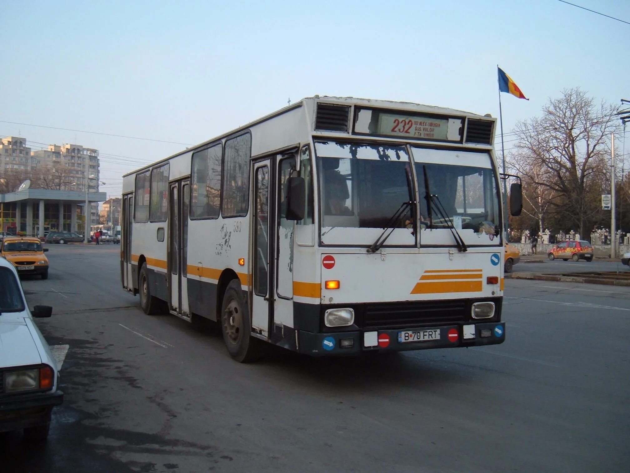 Автобус 232 маршрут. 232 автобус курган. Автобус фото. Автобус 232 маршрут. 948 кабина.