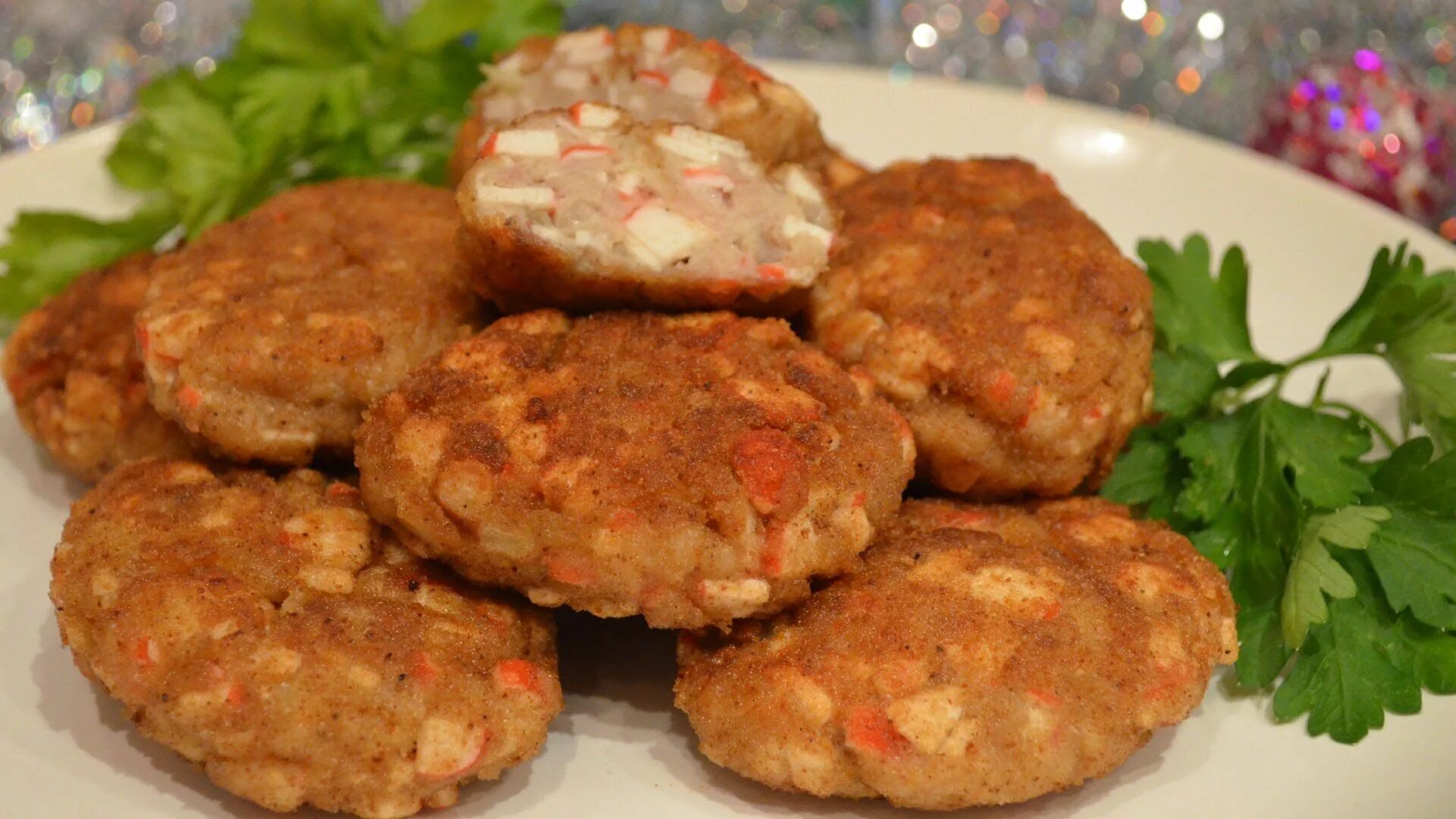 Чижик котлеты. Крабовые палочки котлетки. котлета. куриные котлеты. куриные котлеты с крабовыми палочками.